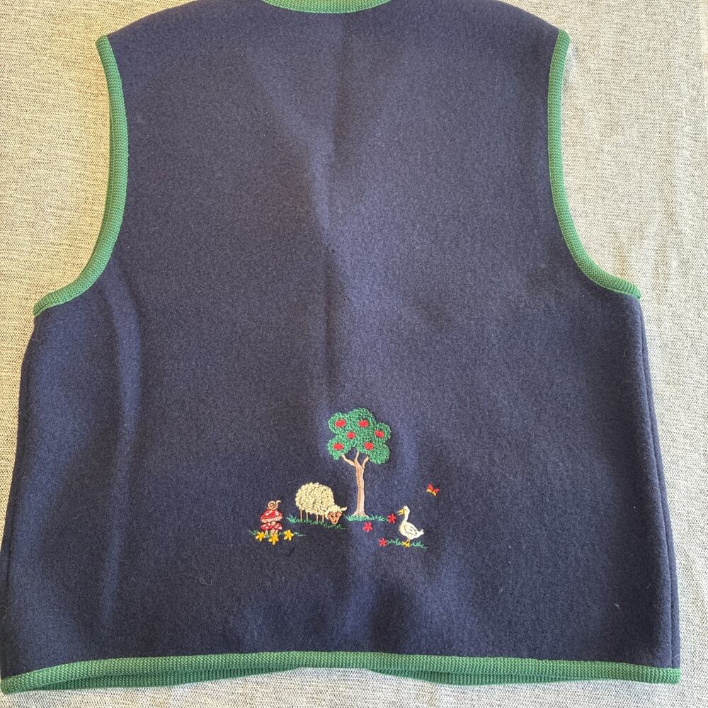 VTG Geiger Women's Sz48 Pure New Wool Sweater Vest Farmers Mushrooms Embroidered - Picture 10 of 16